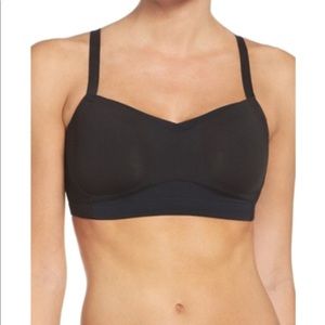 SOLD ⭐️ NWT - Moving Comfort Fine Form Sports Bra